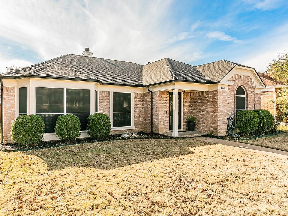 1st image of 861 Chaparral Dr
