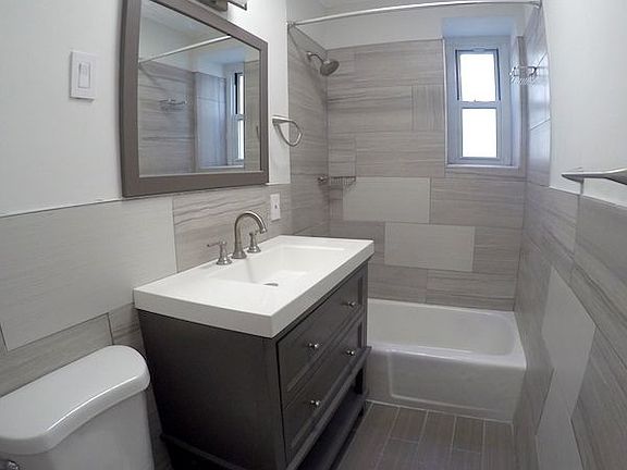 2nd image of 3262 44th St APT 2F