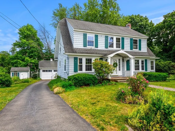 29 Havilah St, Lowell, MA 01852