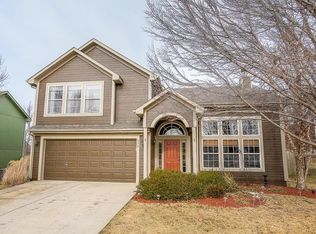 532 E Parma Way, Gardner, KS 66030