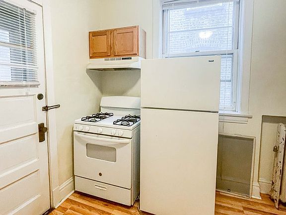 3rd image of 5057 N Damen Ave #2