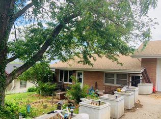 205 Nichols St, Pickrell, NE 68422