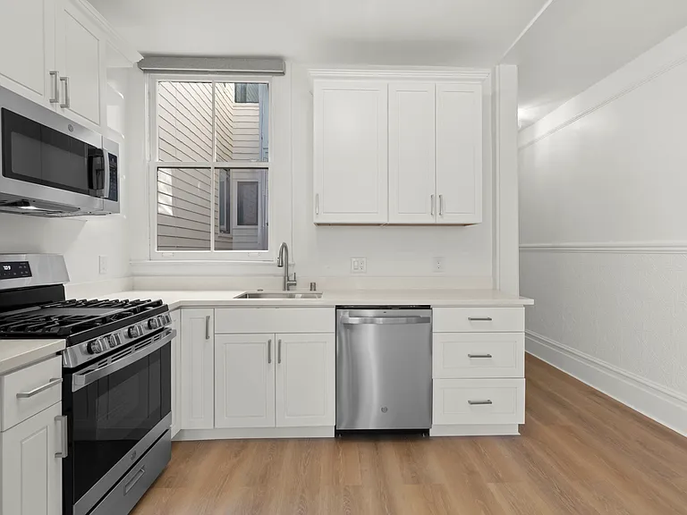 2315 Bush St #1 — Photo 16