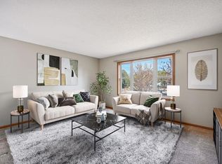 2 Center Cir, Monticello, MN 55362