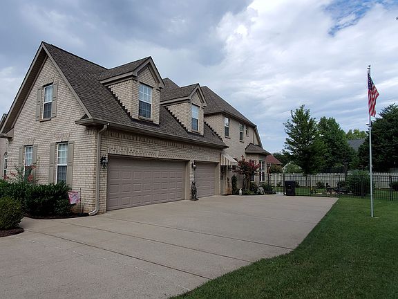 2nd image of 1523 Winterberry Dr