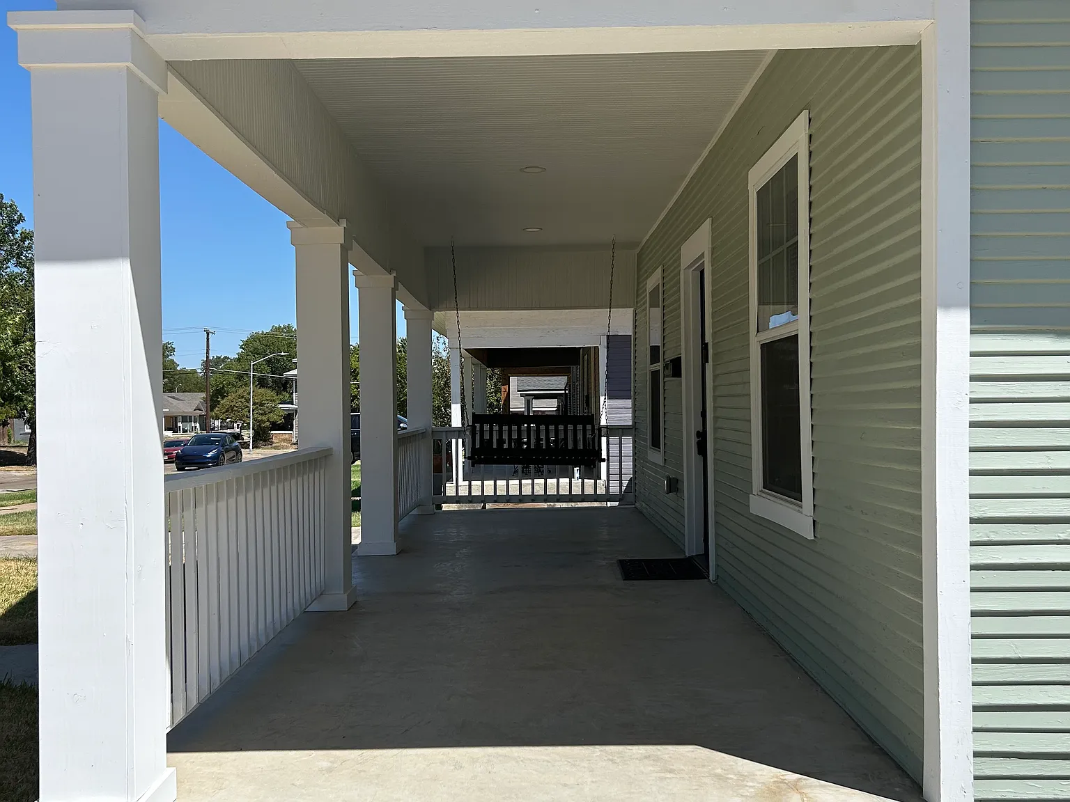 4 bed, 1100 sqft, $2,150 — Photo 3