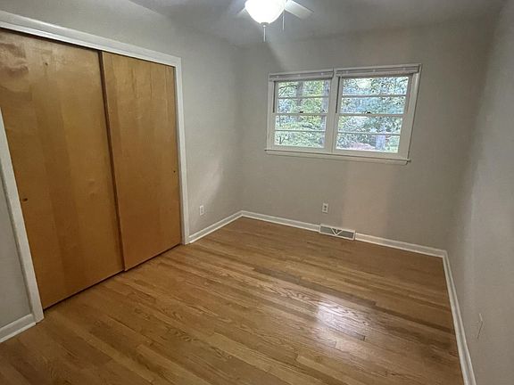 5th image of 2112 Kilburn Rd