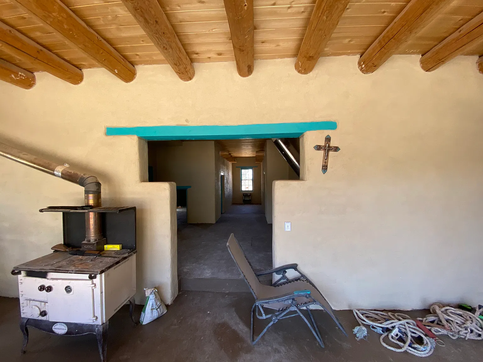 4 bed, 2307 sqft, $800 — Photo 3