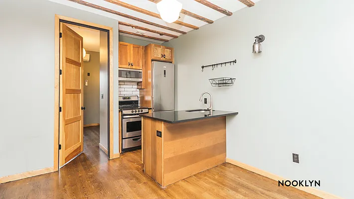 Rented by Nooklyn NYC LLC | media 67