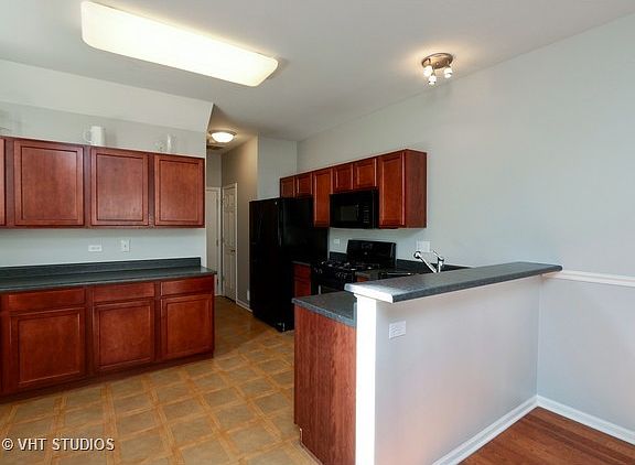 3rd image of 309 N Patriot Dr