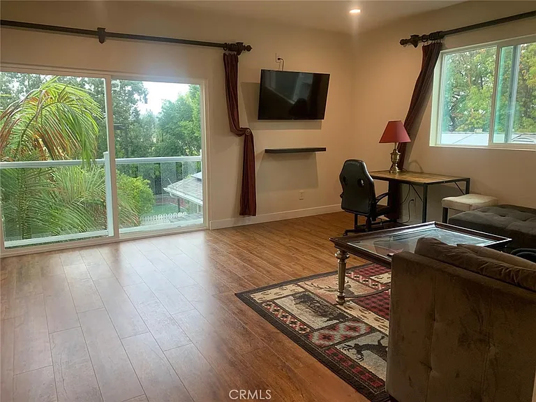 22972 Avenue San Luis #A — Photo 10