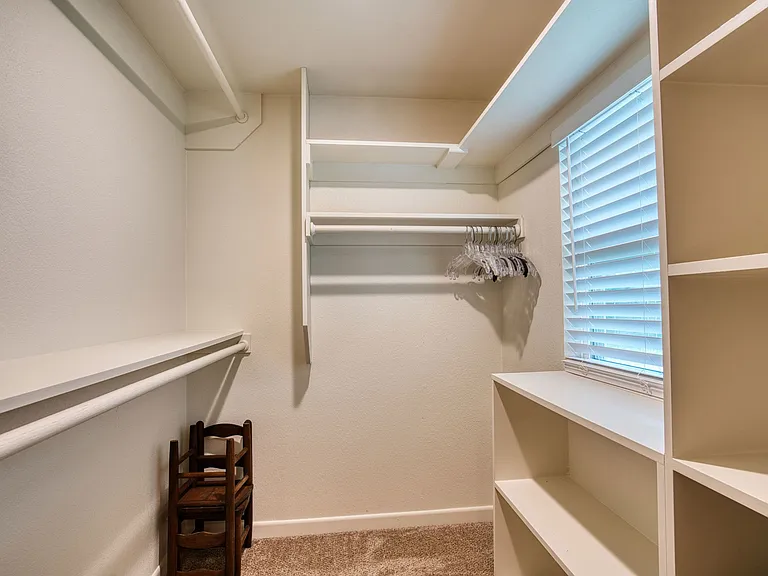 201 White Dr — Photo 21