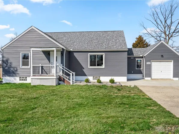 3904 Kemp Rd, Dayton, OH 45431