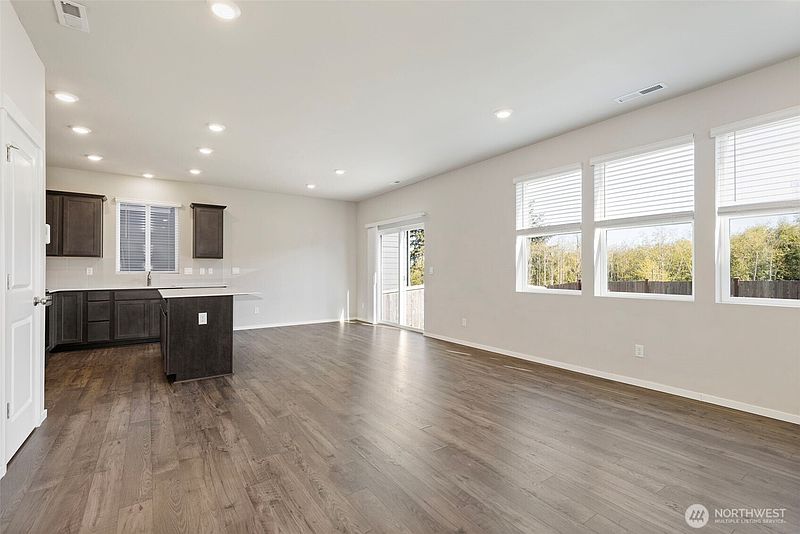 4th image of 5833 Waverly Road SW