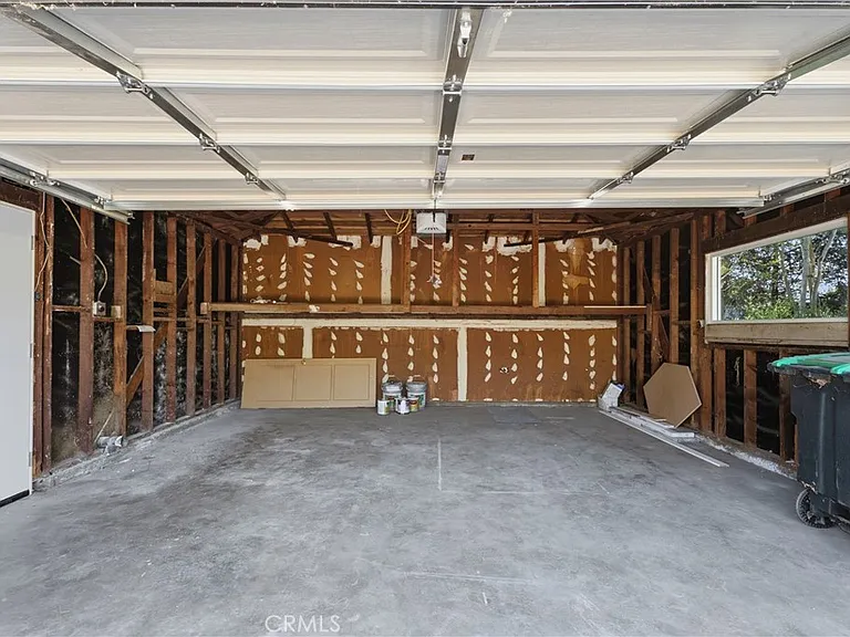 450 W 2nd St — Photo 7