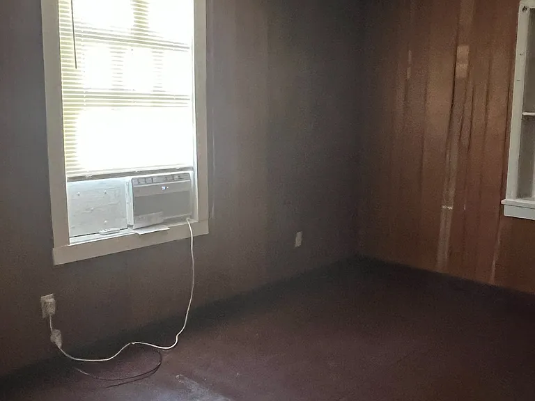 204 E Johnson Ave — Photo 18