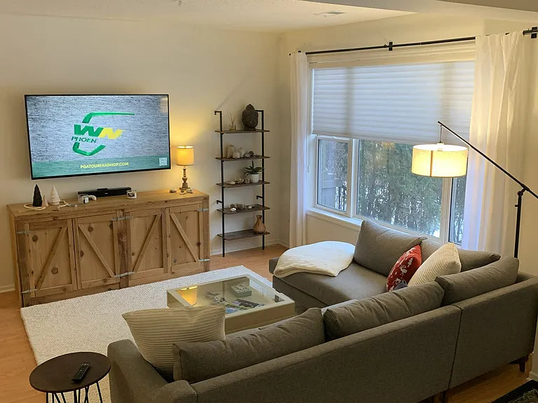 8138 Golden Valley Rd — Photo 4