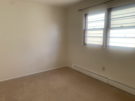 3rd image of 81 Beacon Ave APT 1