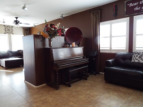 5th image of 15318 N. 138th Lane