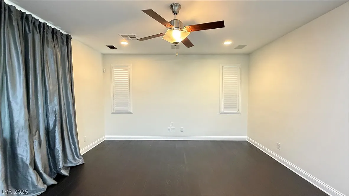 4 bed, 2.5 bath, 2440 sqft, $2,550 — Photo 4