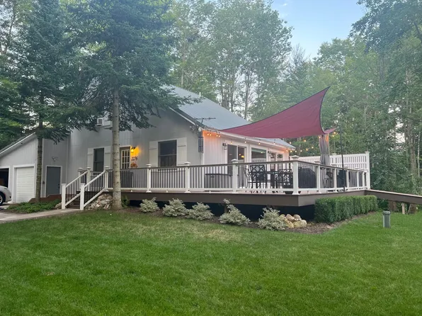 2276 Birchcrest Dr NE, Kalkaska, MI 49646