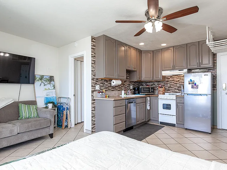 3550 Bayside Walk #101 — Photo 14