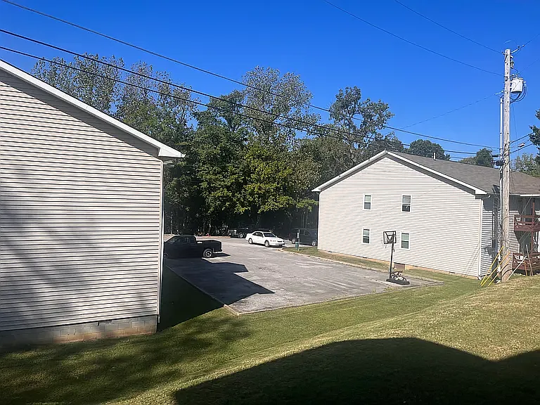 Highlander Apartments — Photo 13
