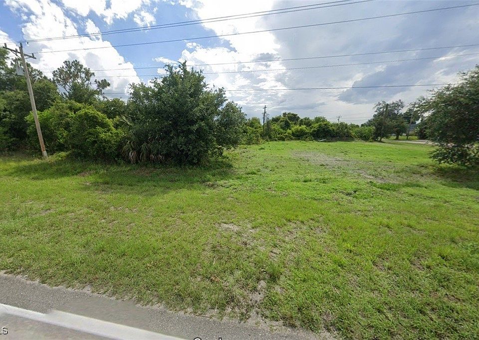 1st image of 762 Bell Blvd S