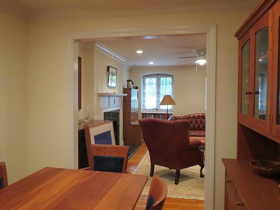 4th image of 2 Gramercy Park W APT 1