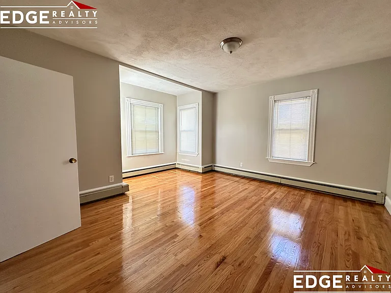 315 Warren St #2 — Photo 2