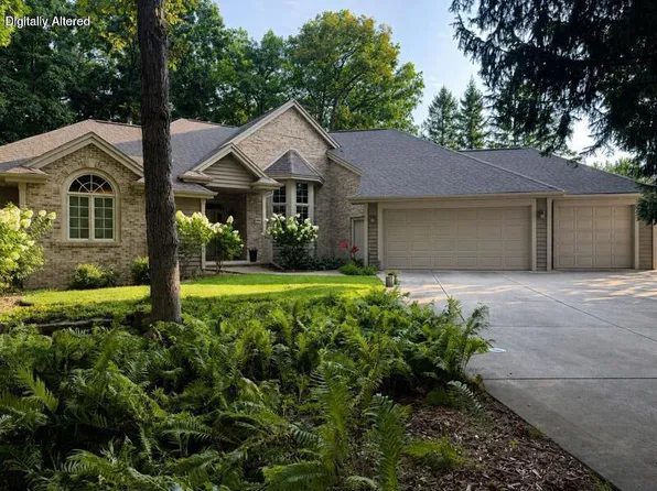 404 Ledgewood DRIVE, Fond Du Lac, WI 54937
