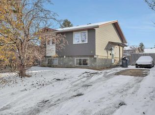 65 NE Gunn St, Red Deer, AB T4P2N1