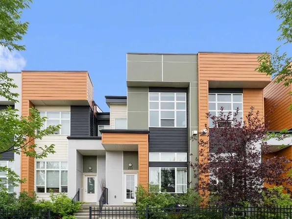 1530 W Bayside Ave SW #205, Airdrie, AB T4B 4B5