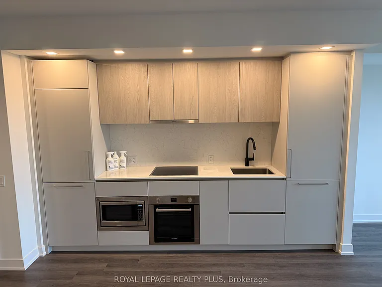 609 Sherbourne St #3005 — Photo 6