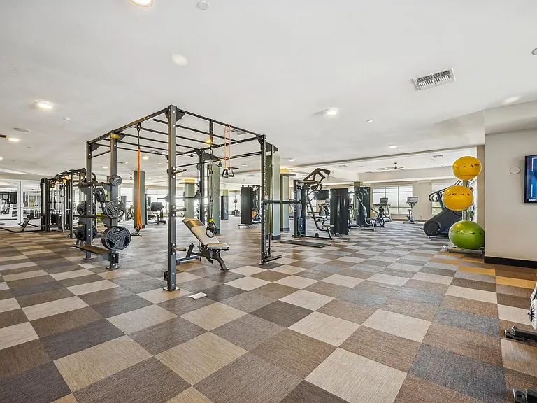 The District at Scottsdale Apartments — Photo 14