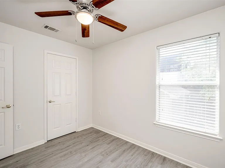 6117 Perlita Dr — Photo 8