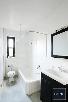 Rented by Bond New York | media 8