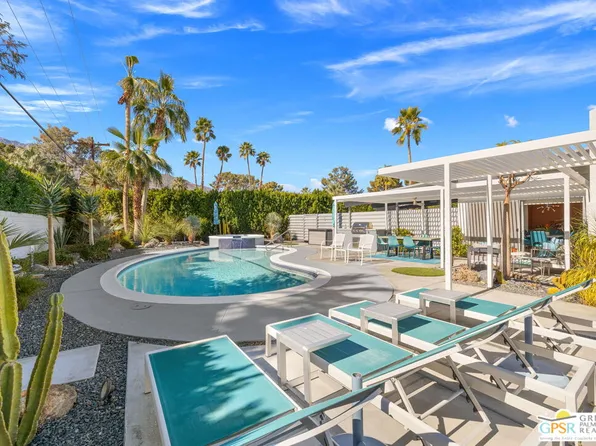 805 E Garden Rd, Palm Springs, CA 92262