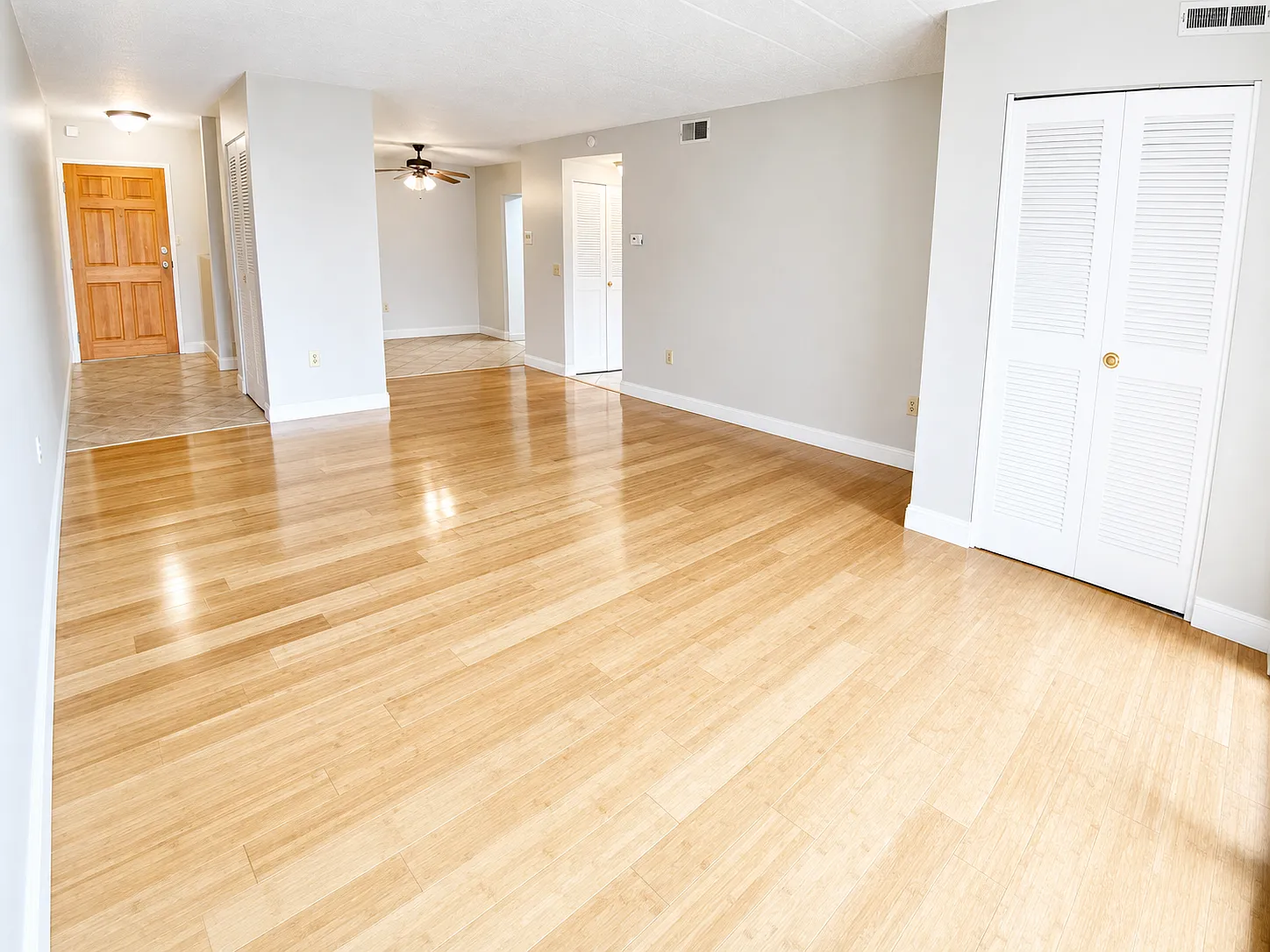 Chateaugay Apartments — Photo 3