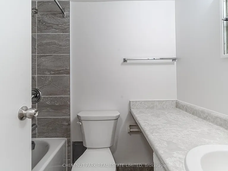 40 Godstone Rd #806 — Photo 29
