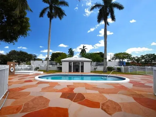 12350 NW 11th Ln #1011, Miami, FL 33182