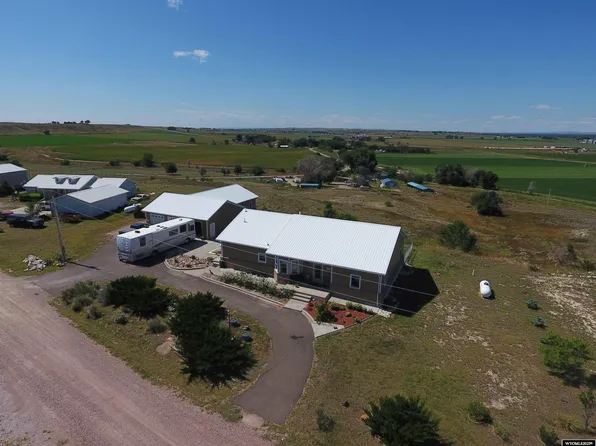 172 Rock Ridge Dr, Torrington, WY 82240