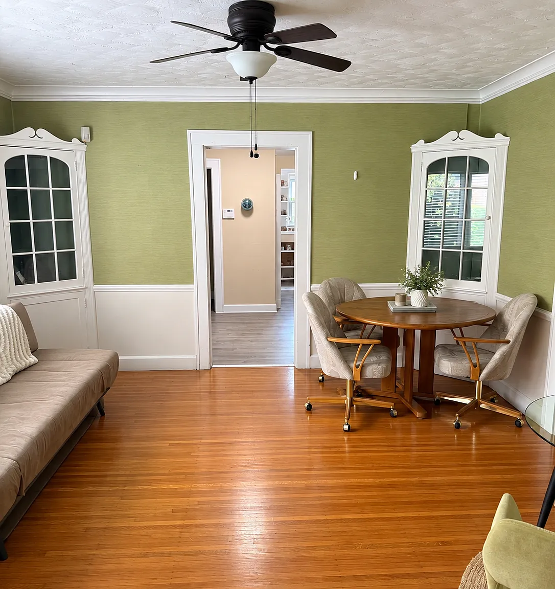 4 bed, 1.5 bath, $2,980 — Photo 2