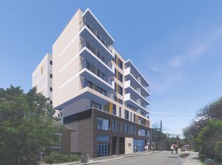399 Winston Ave #202, Ottawa, ON K2A 1Y8