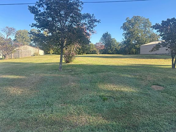 3rd image of 100 Humphrey Rd