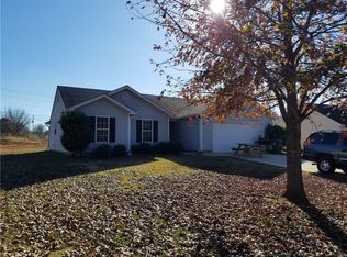 2106 Kirkland Dr, Statham, GA 30666