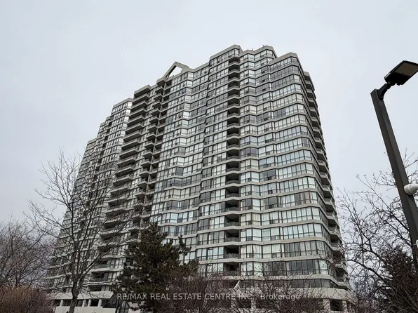 3 Rowntree Rd #510, Toronto, ON M9V 5G8