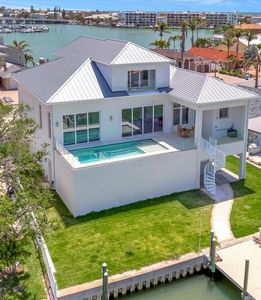 20 Bellevue Dr, Treasure Island, FL, 33706