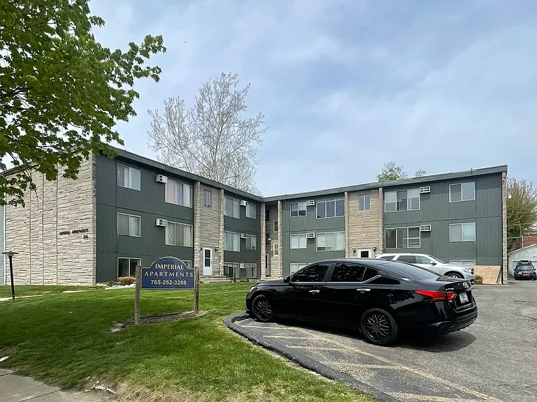 516 W Mulberry St — Photo 10
