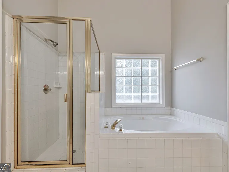 38 Rockport Dr — Photo 25